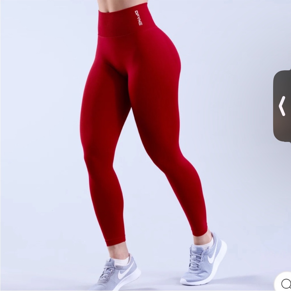 Dfyne impact crimson leggings